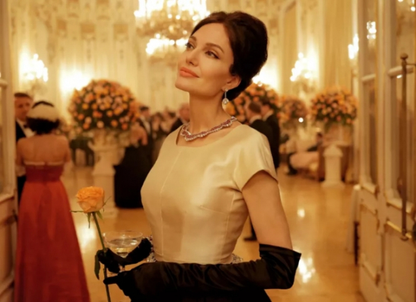 Анджелина Джоли прощается с Голливудом: новая глава в жизни актрисы