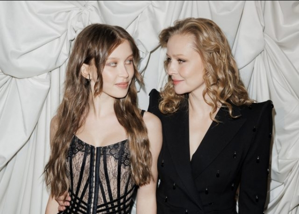 Олег Меньшиков, Юлия и Анна Пересильд, Юрий Колокольников и другие звезды на III церемонии премии "Герои PEOPLETALK"