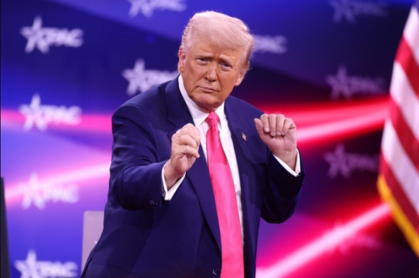 Сколько стоит "патриотический гардероб" Трампа: названа цена